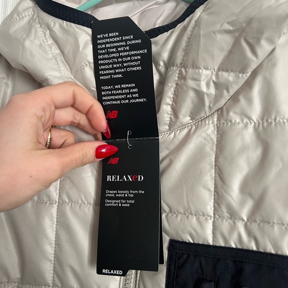 New Balance Puffer Full Zip Jacket - Picture 4 of 9